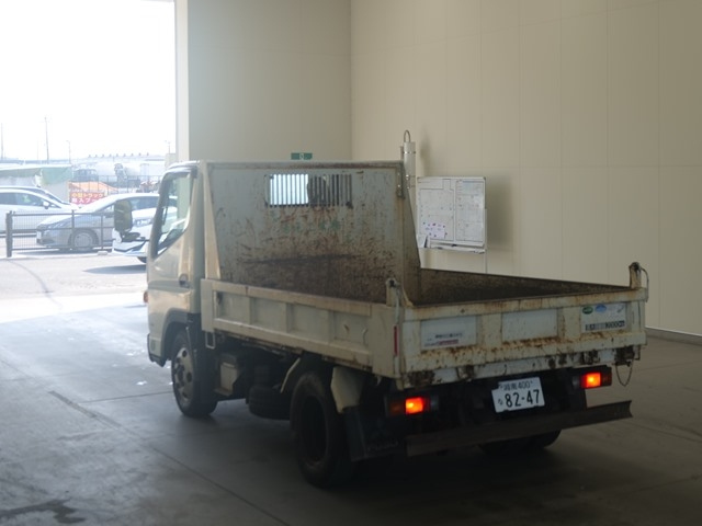 Mitsubishi CANTER 2015