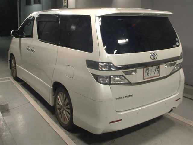 Toyota Vellfire 2011