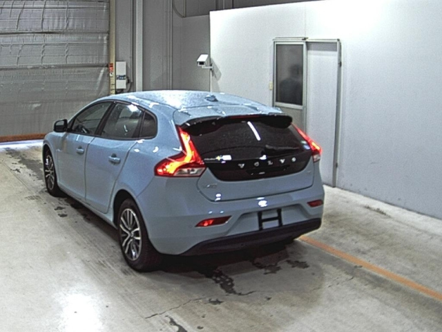 Volvo V40 2018
