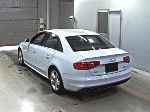 Audi A4 2014