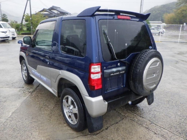 Mitsubishi Pajero Mini 2003