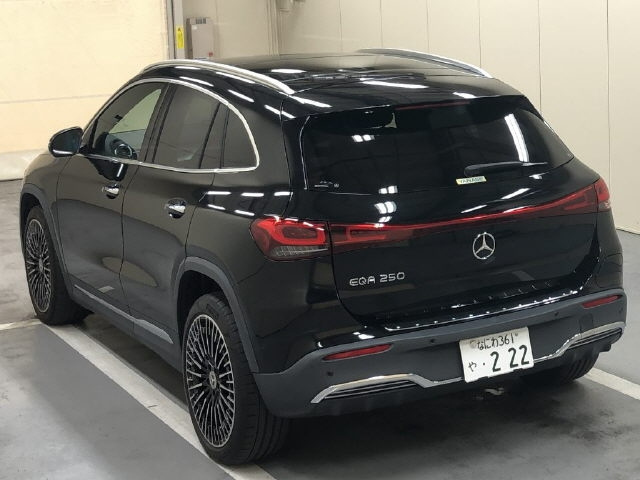 Mercedes-Benz EQA 2021