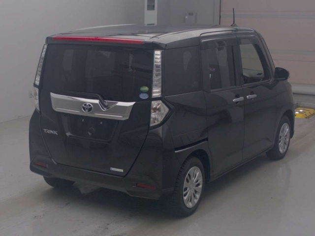 Toyota Tank 2020