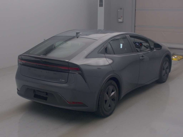 Toyota PRIUS+ 2023