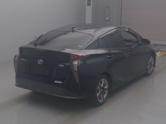 Toyota PRIUS+ 2016