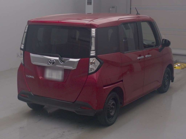 Toyota Tank 2016