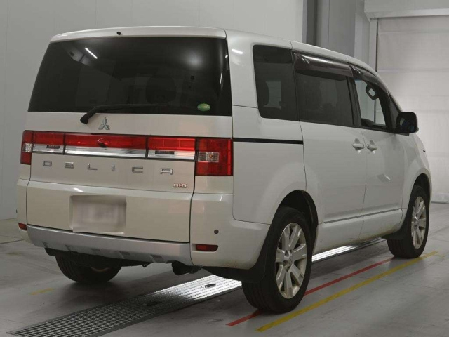 Mitsubishi Delica D:5 2016