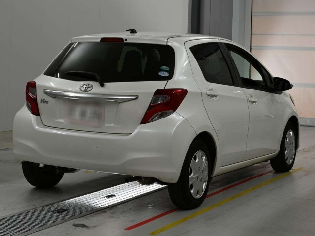 Toyota Vitz 2016
