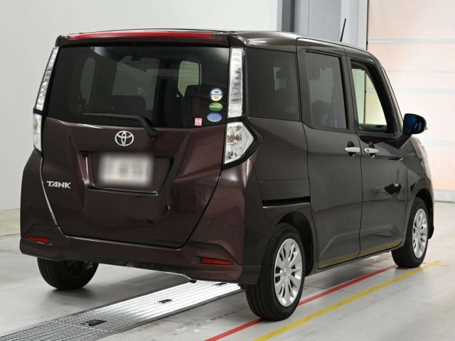 Toyota Tank 2019