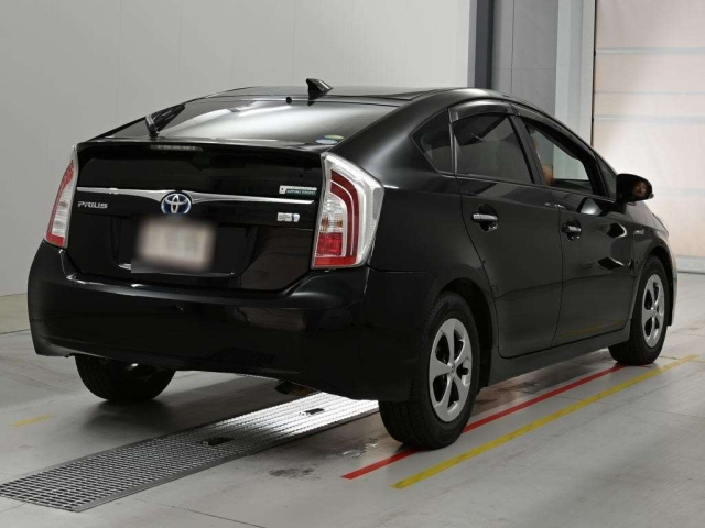 Toyota PRIUS+ 2013