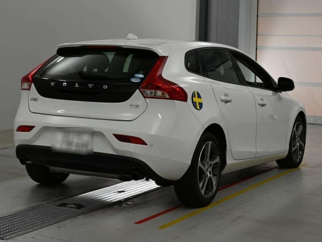 Volvo V40 2018