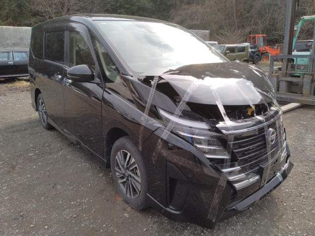 Nissan Serena 2023