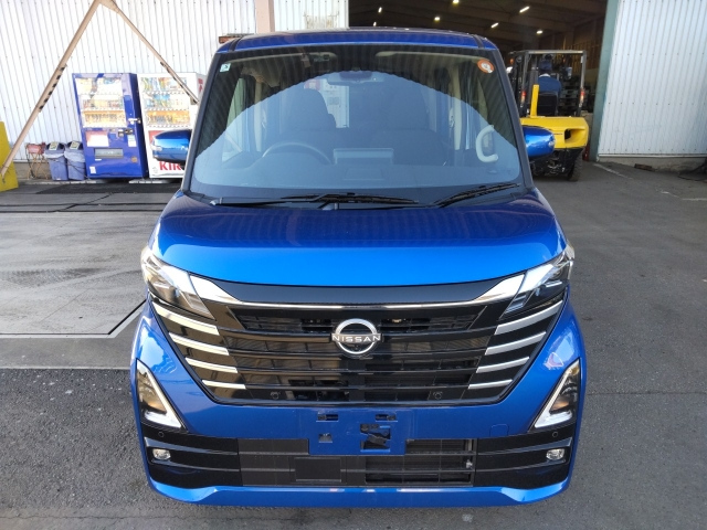 Nissan Roox 2025