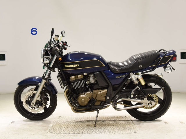 Kawasaki ZRX400 2005