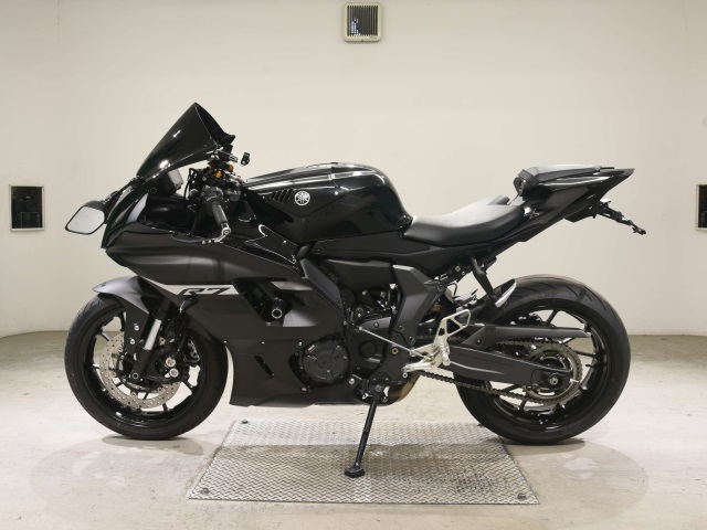 Yamaha YZF-R7-2 2024