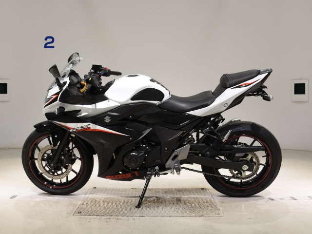 Suzuki GSX250R
