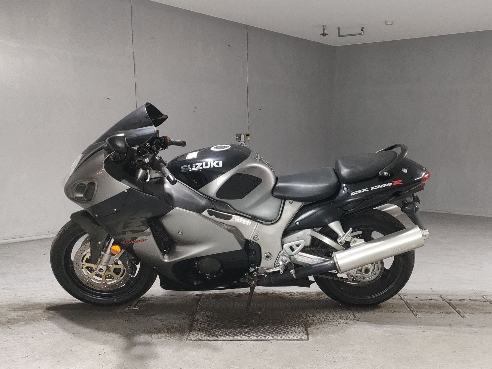 Suzuki GSX1300R HAYABUSA 2002