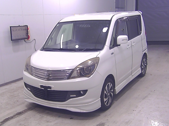 Suzuki Solio 2013