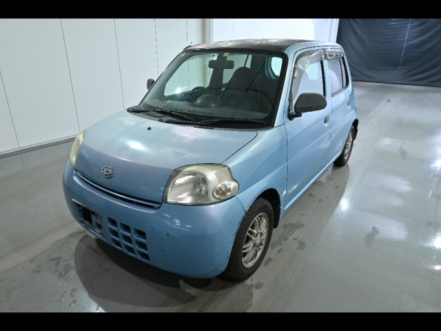 Daihatsu Esse 2011