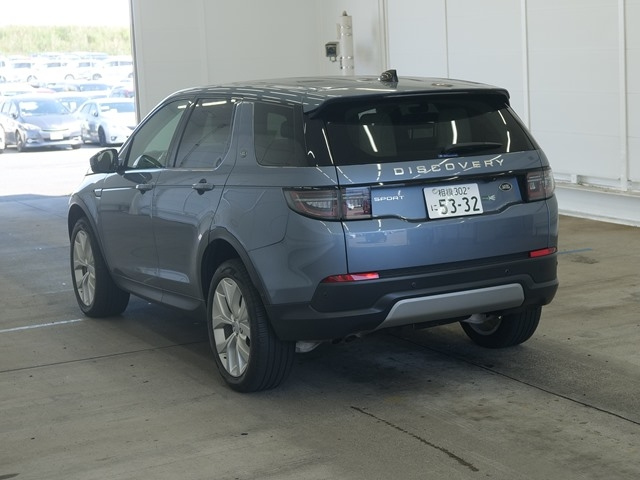 Land Rover Discovery Sport 2021