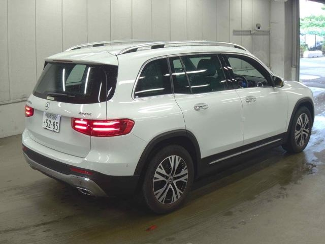 Mercedes-Benz GLB 2024