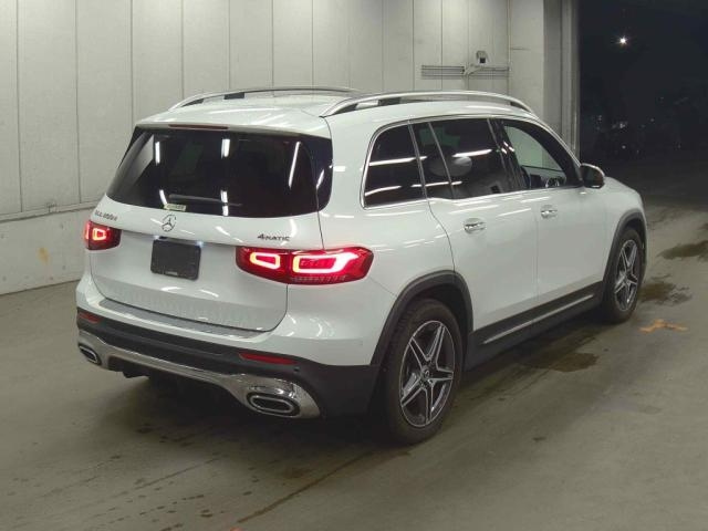 Mercedes-Benz GLB 2021