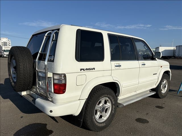 Isuzu Bighorn 2001