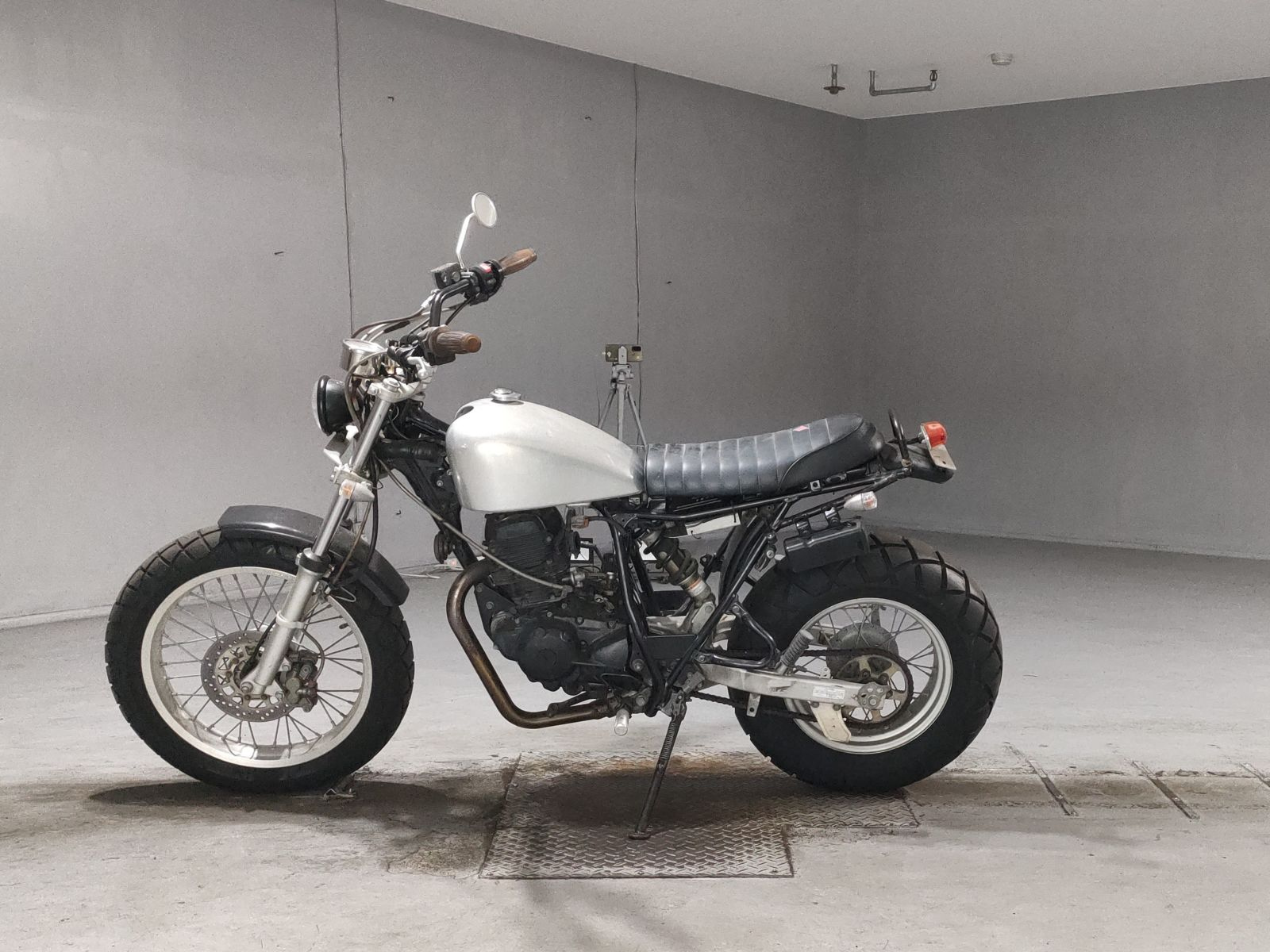 Yamaha TW200