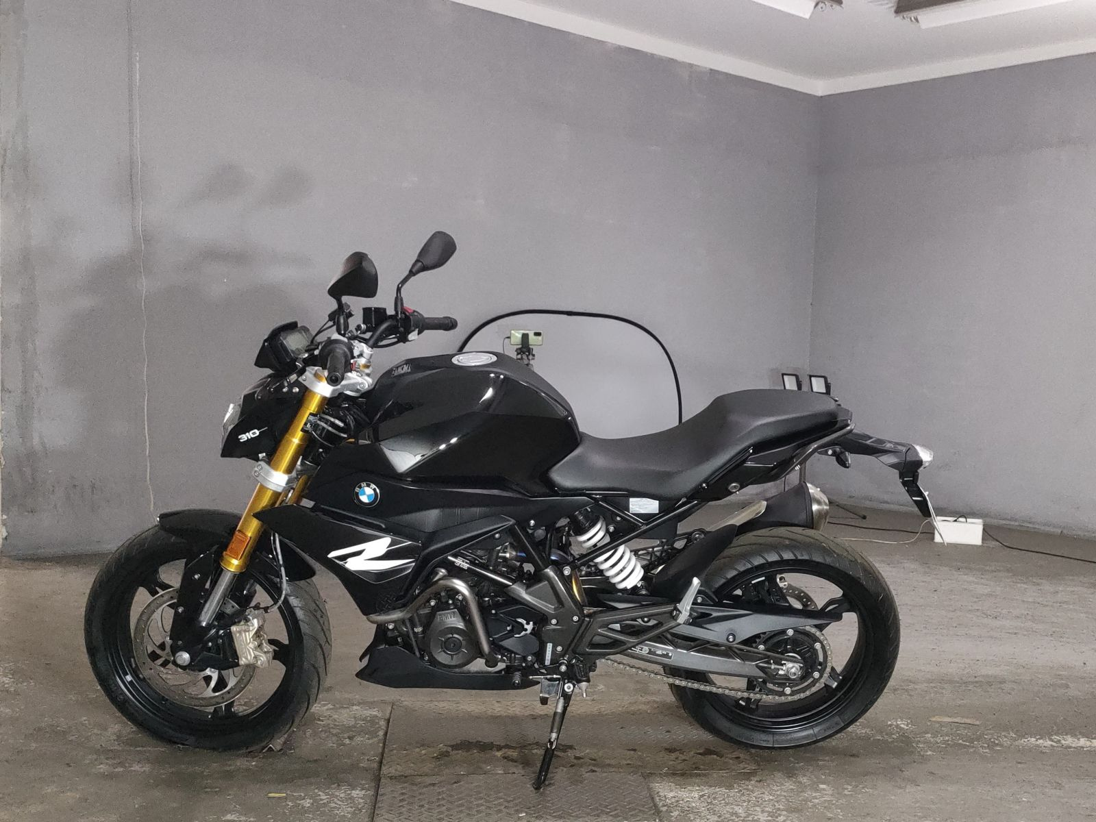 BMW BMW G310R 2023