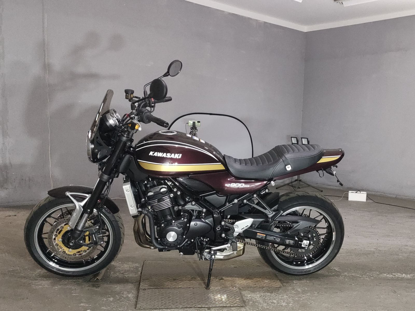 Kawasaki Z900RS 2024