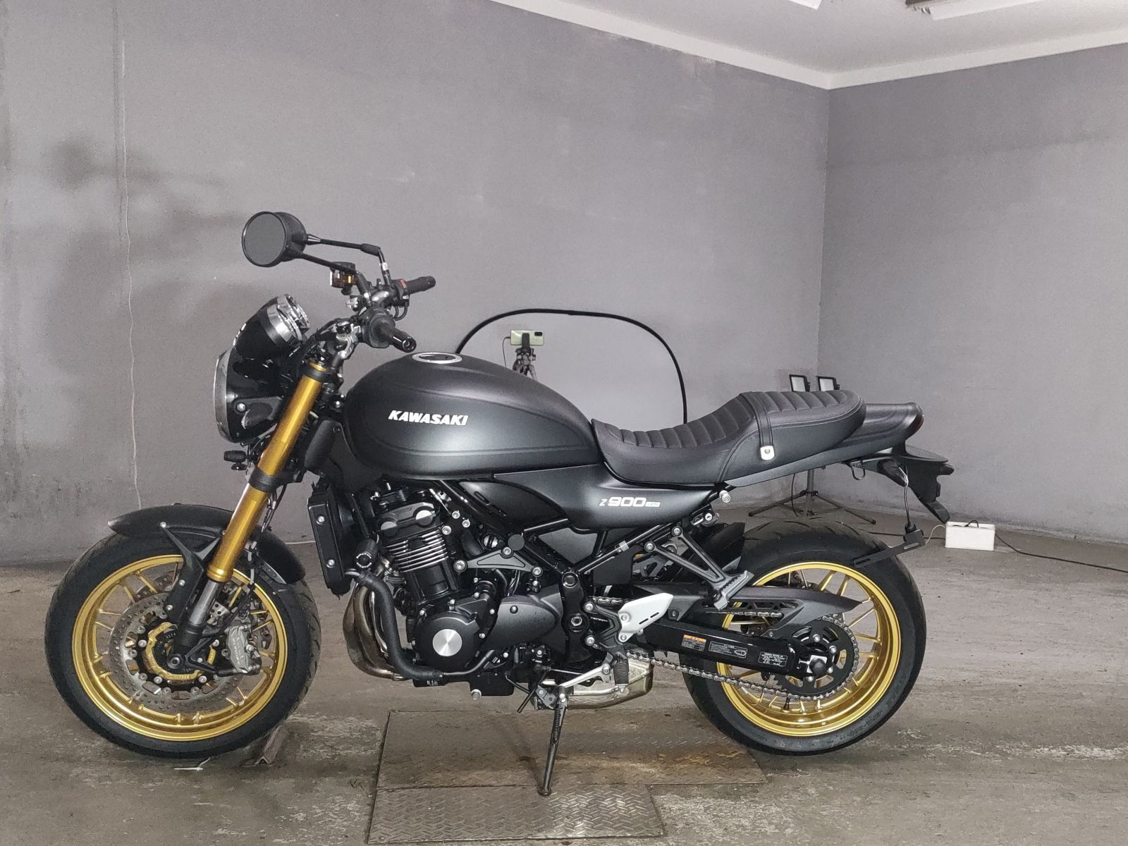 Kawasaki Z900RS SE 2025