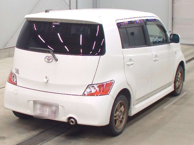 Toyota bB 2006