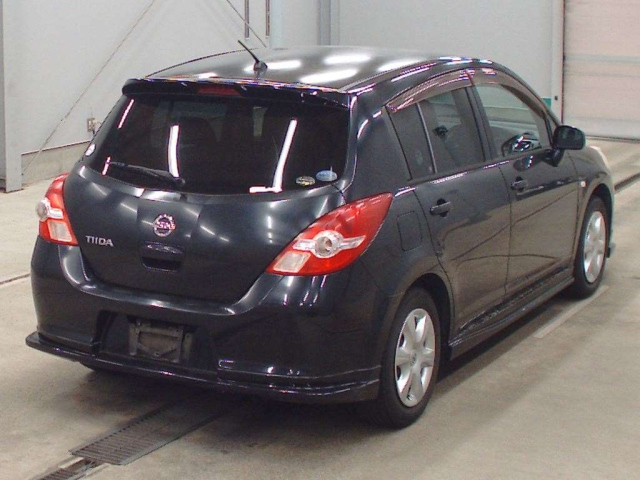 Nissan Tiida 2009
