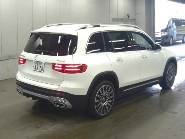 Mercedes-Benz GLB 2025