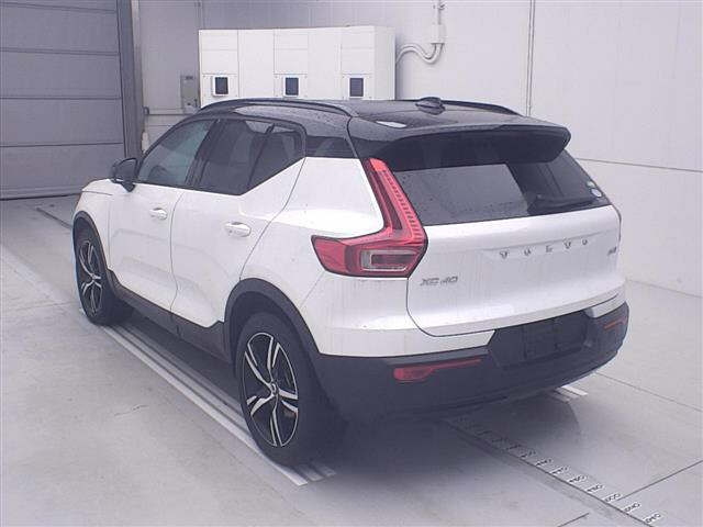 Volvo XC40 2021