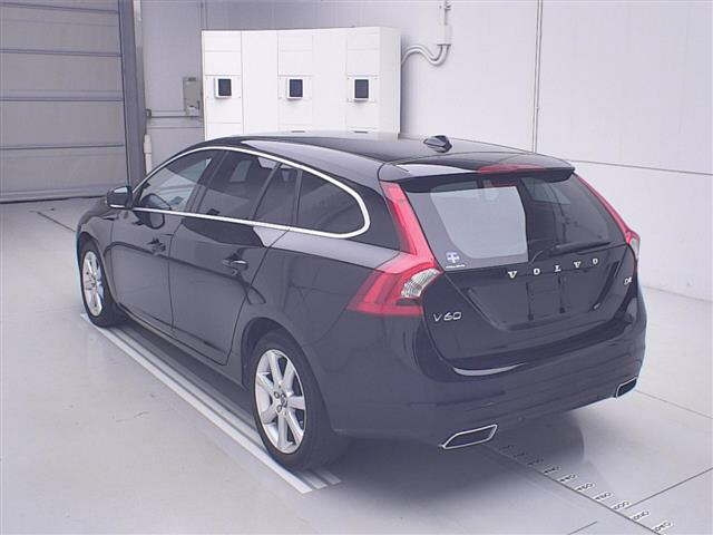 Volvo V60 2018