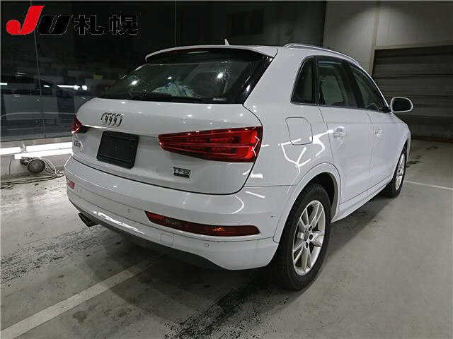 Audi Q3 2015