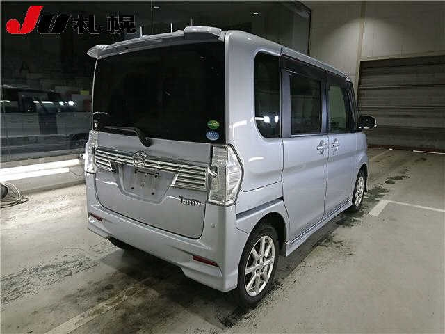 Daihatsu Tanto 2018
