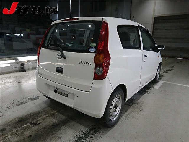 Daihatsu Mira 2016