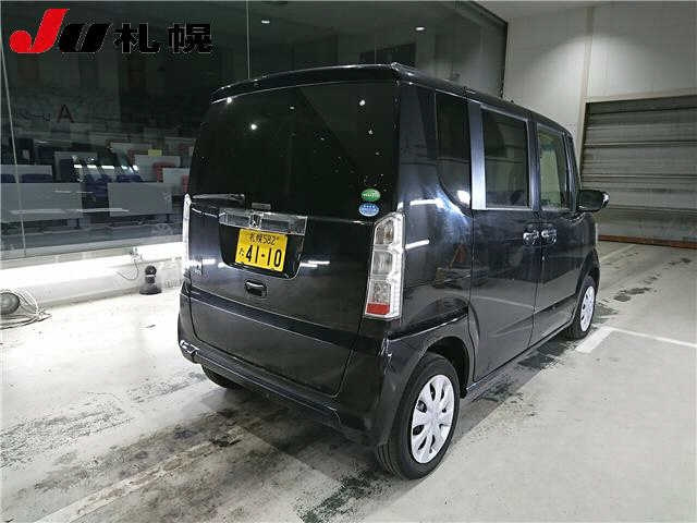 Honda N-BOX 2016