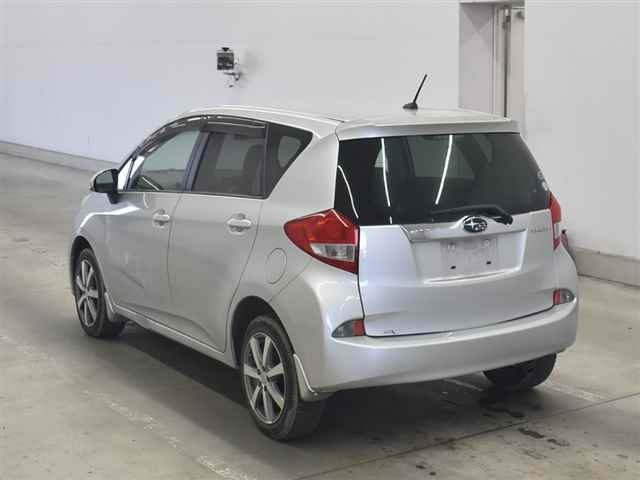 Subaru Trezia 2011