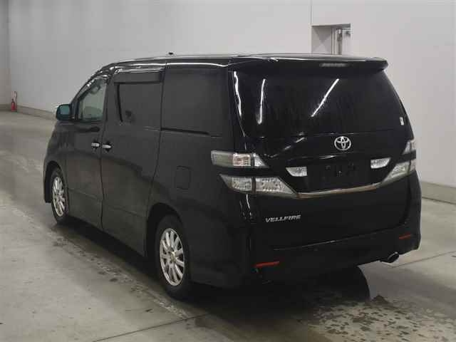 Toyota Vellfire 2010