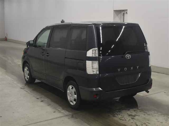 Toyota Voxy 2007
