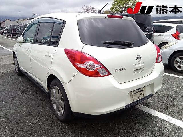 Nissan Tiida 2011