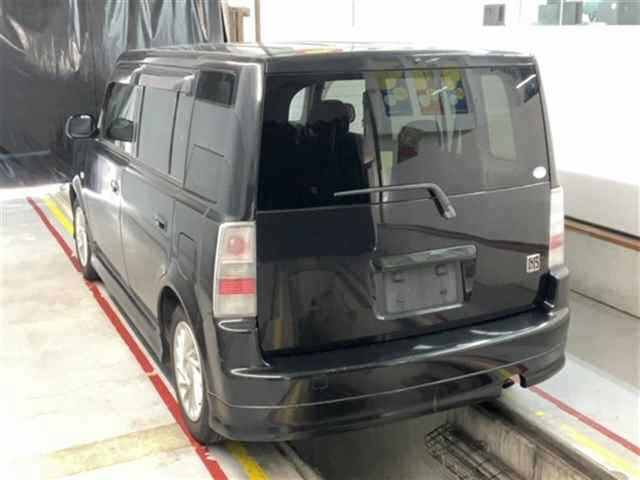 Toyota bB 2004