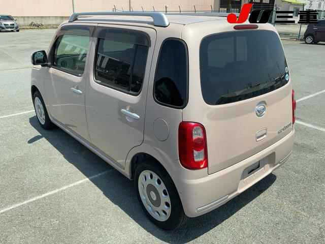 Daihatsu Mira 2011