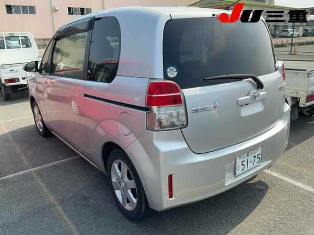 Toyota Spade 2013