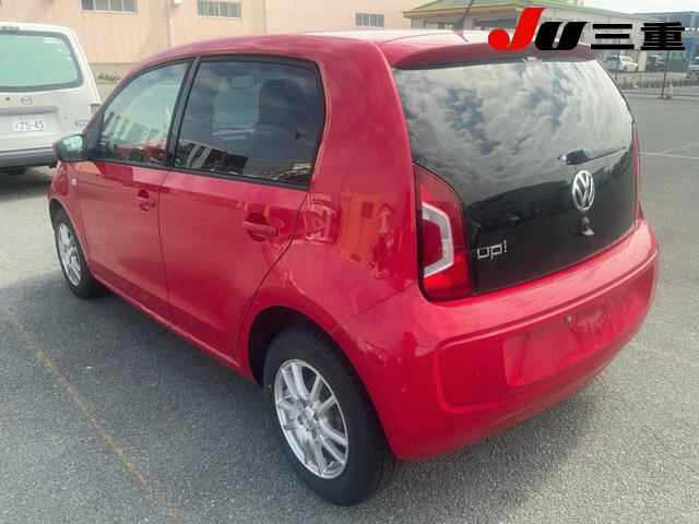 Volkswagen up! 2013