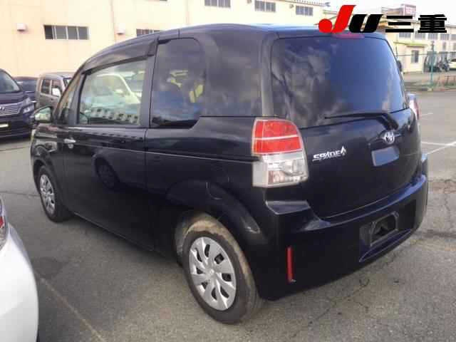 Toyota Spade 2012