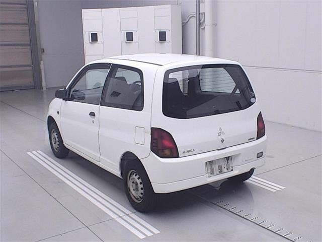 Mitsubishi Minica 2008
